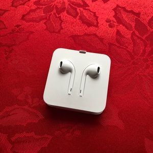 Brand new Apple earpods with lightning connector